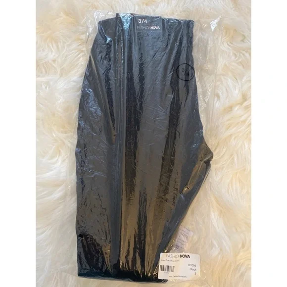 fashion nova Shake That Thing Jeans - Black Sz 3 - Picture 5 of 5